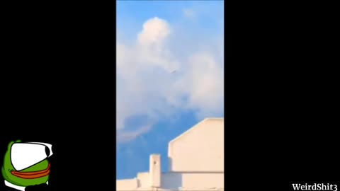 A massive metallic UFO orb was spotted over a volcano in Mexico It hovered Then vanished