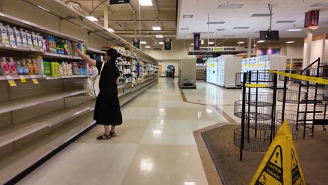 Fred Meyer on 72nd and Pacific Ave in Tacoma before it closes down