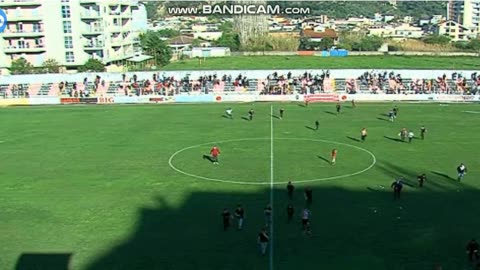 Flamurtari besa, goditet trajneri