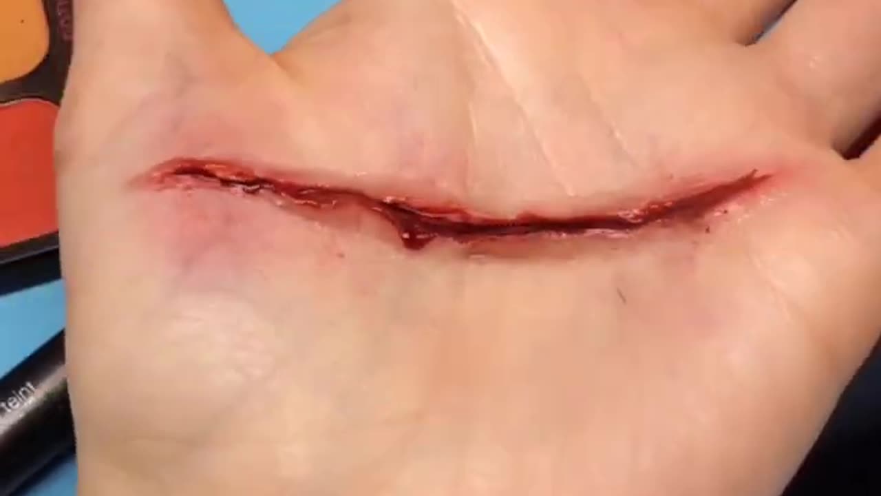 🎭 SFX Fake Wound Makeup Tutorial 🎭