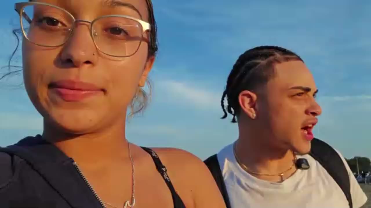 IRL 4TH OF JULY BEACH STREAM 🏖️ FUNNY 4'9 DWARF 3K SOON !DISCORD !tts