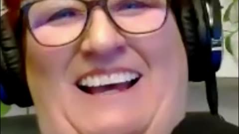 My Dogs vs. Roomba - The Hilarious Battle!