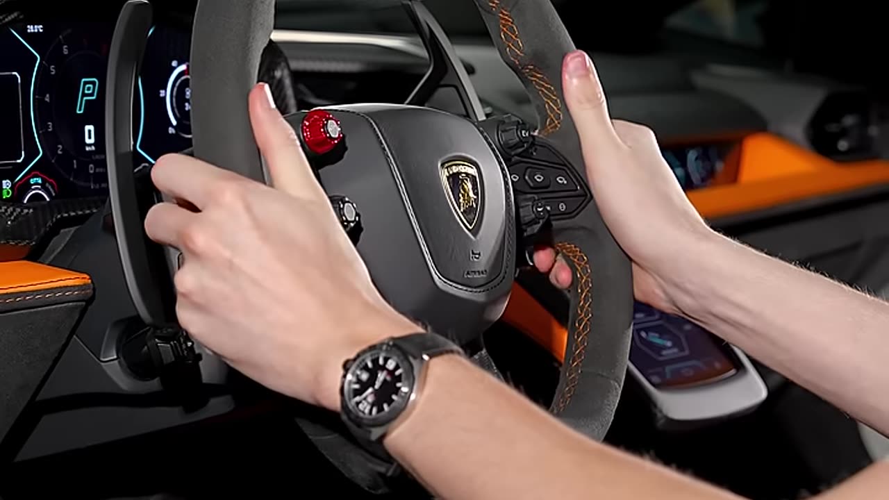 ASMR of a stunning green Lamborghini Revuelto 2024 (sound on!)