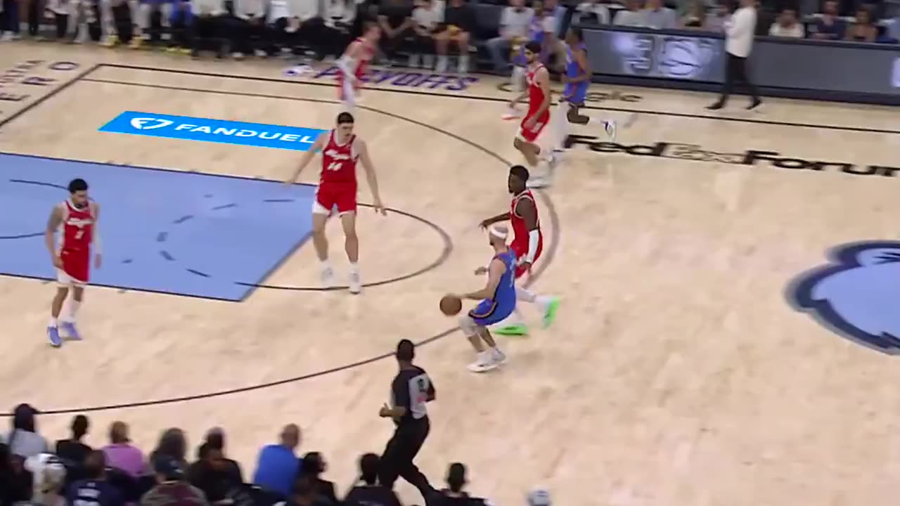 NBA - I-Hart threads the needle... Isaiah Joe goes reverse 🙌