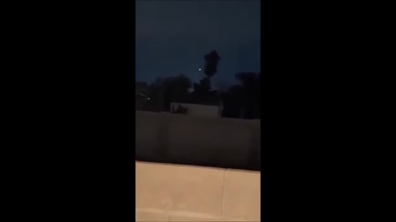 Man captures stunning UFO activity while at sea