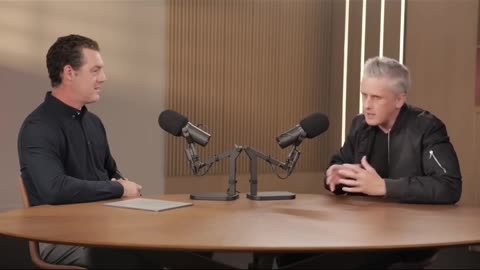 Capital Constraints Fuel Innovation - Aaron Levie and Matthew Berman #startups #ai #capital