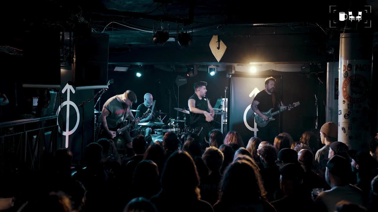 The Fear live at the The underwolrd - Part 1 | Cupchairs.com