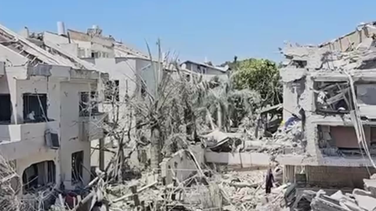 The extensive destruction caused by the missile that fell in the central region.