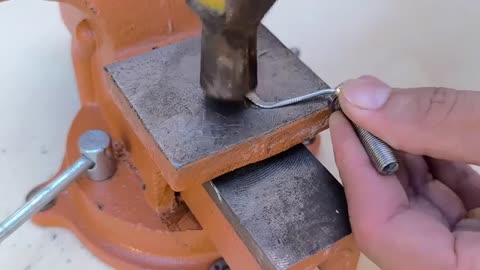 I had no idea it was so easy to open a lock without a key! I would die without knowing