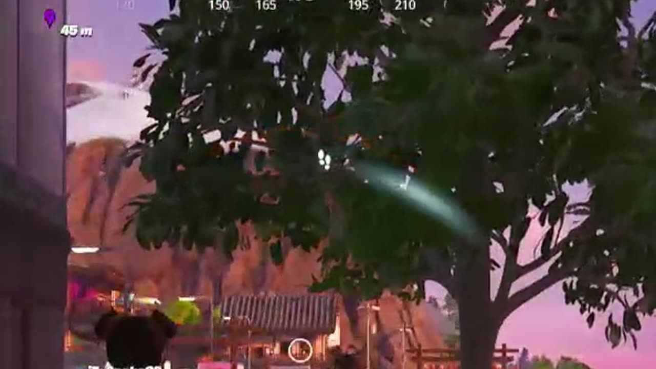 Alex dando la bienvenida