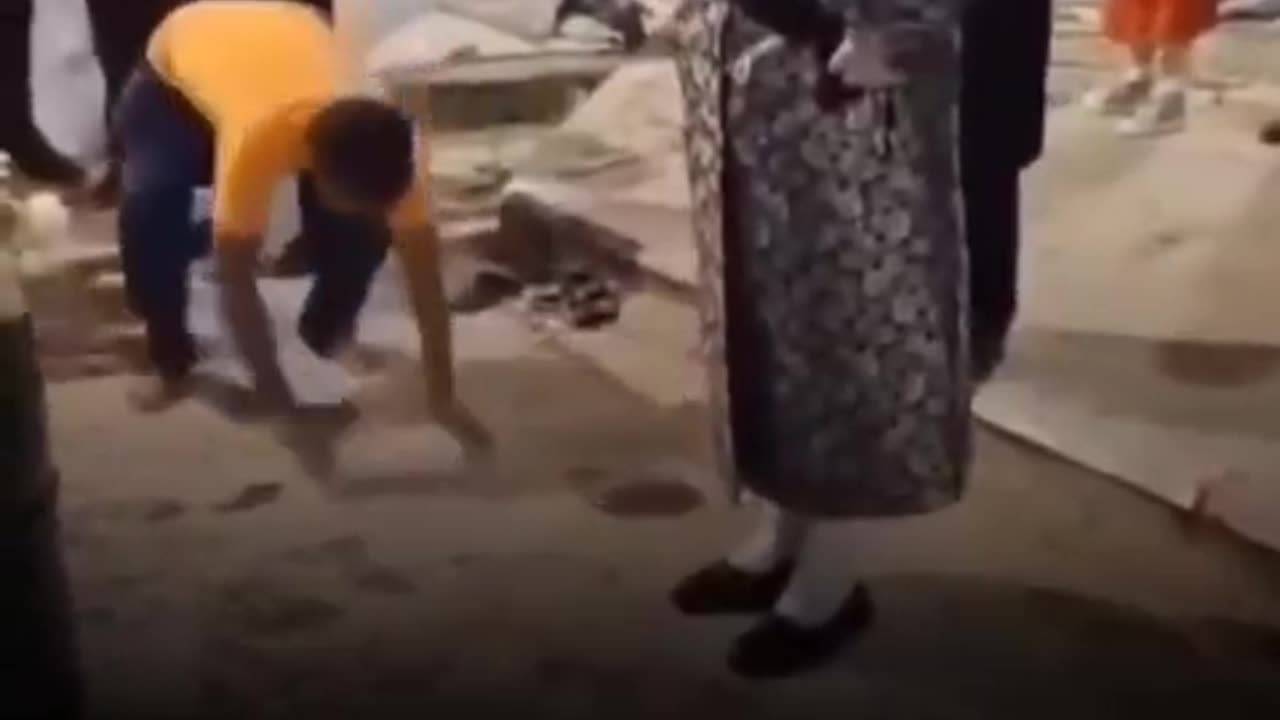 Now they have started worshipping Israelis 🤦🏻♂️😂 That KICK at the End 😆