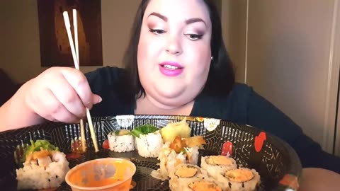 FB_2017_03_13_Sushi Mukbang! Spicy Crab and Crispy Chicken Roll