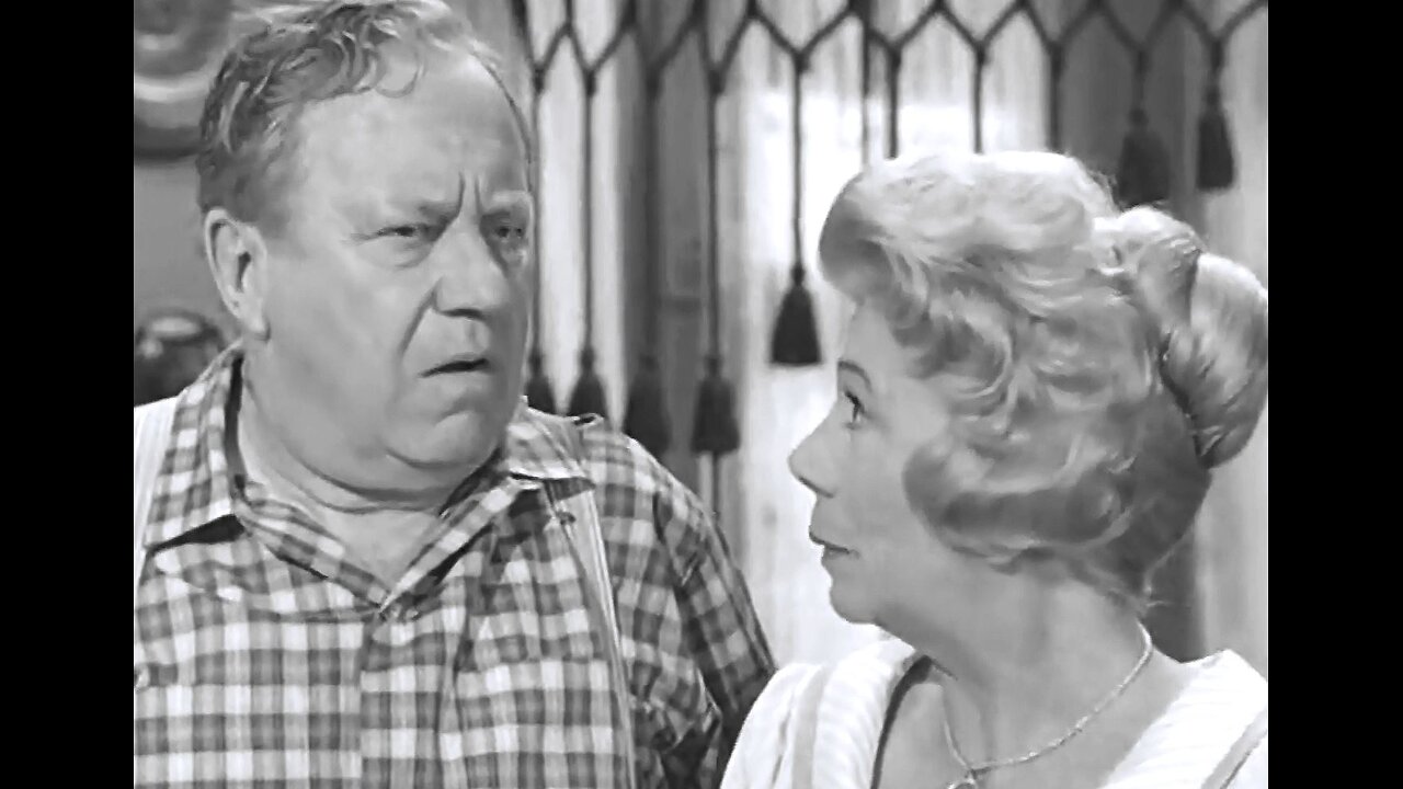 Petticoat Junction - S01E02 - Quick, Hide The Railroad - 1963 - HD