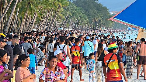 A Walk on the Beach at the End of the Year, December 2025