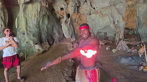 Pensamos que era una simple cueva de turistas... ¡Y nos encontramos con ESTO!