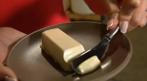 Bill Gates’ Lab-Grown ‘Carbon Butter’