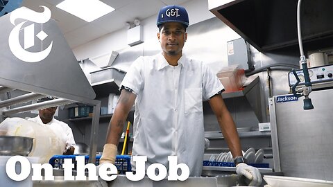 Real Stories From Restaurant Dishwashers in the USA.