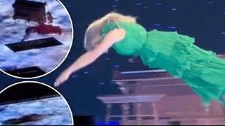 Taylor Swift - Diving Into Stage - Does Not Look Right - TUC