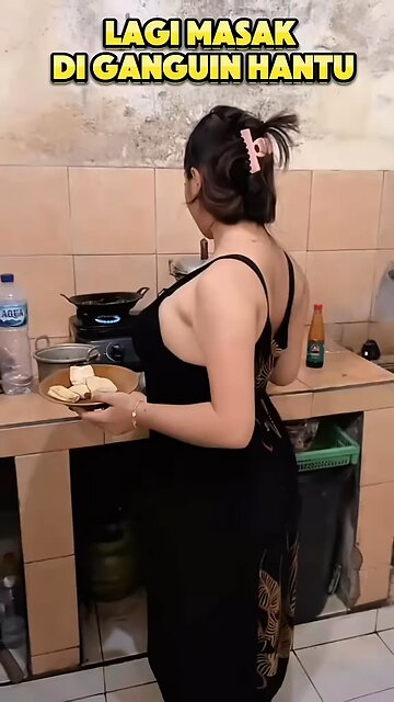 I'm cooking in the alley, honey