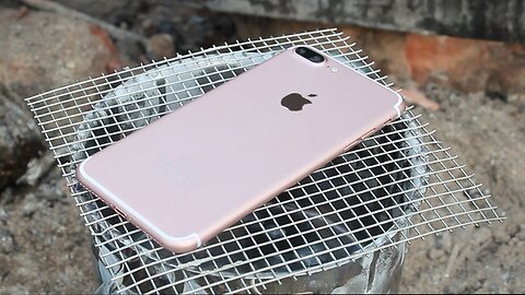 IPHONE 7 PLUS OVER EXPLOSIVE HOT OIL + WATER (Prototype)