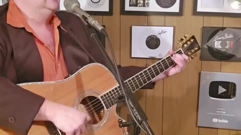 Trent Page plays Bob Luman.