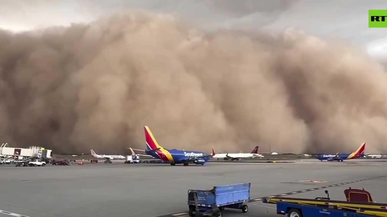 Another AMAZING look at the dust storm that devoured Phoenix airport