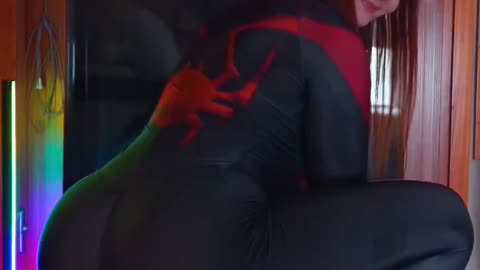 🍑 Spider Lady 🕸️
