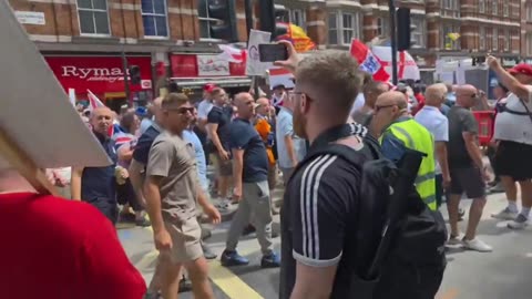 “Allah, Allah, who f*ck is Allah..." British patriots don't want Muslims in Britain.