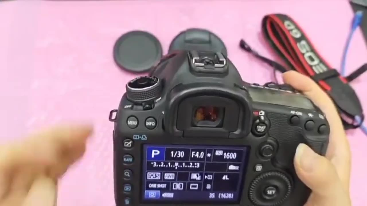 Nikon canon camera slightly used(480P)