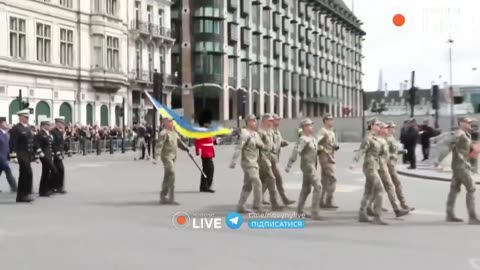 Ukrainian Troops in London for WWII Victory Day — No Tanks, Just Big Flapping Rags 😂