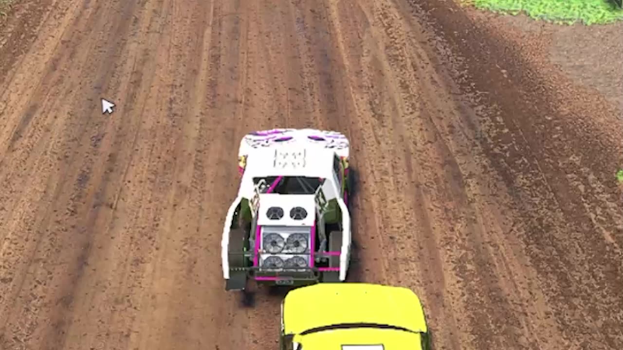 Sim Racer vs Pro Driver 💥 Crandon Pro Lite 2 Showdown | TrophyBurrita