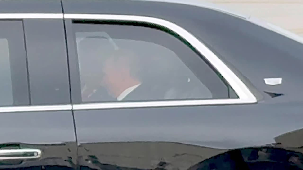 Trump dhe Putin udhëtojnë së bashku drejt vendit të takimit të nivelit të lartë