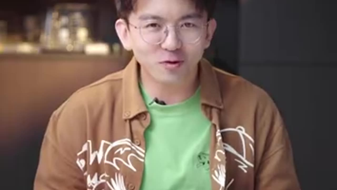 哪个小孔喷水最远?