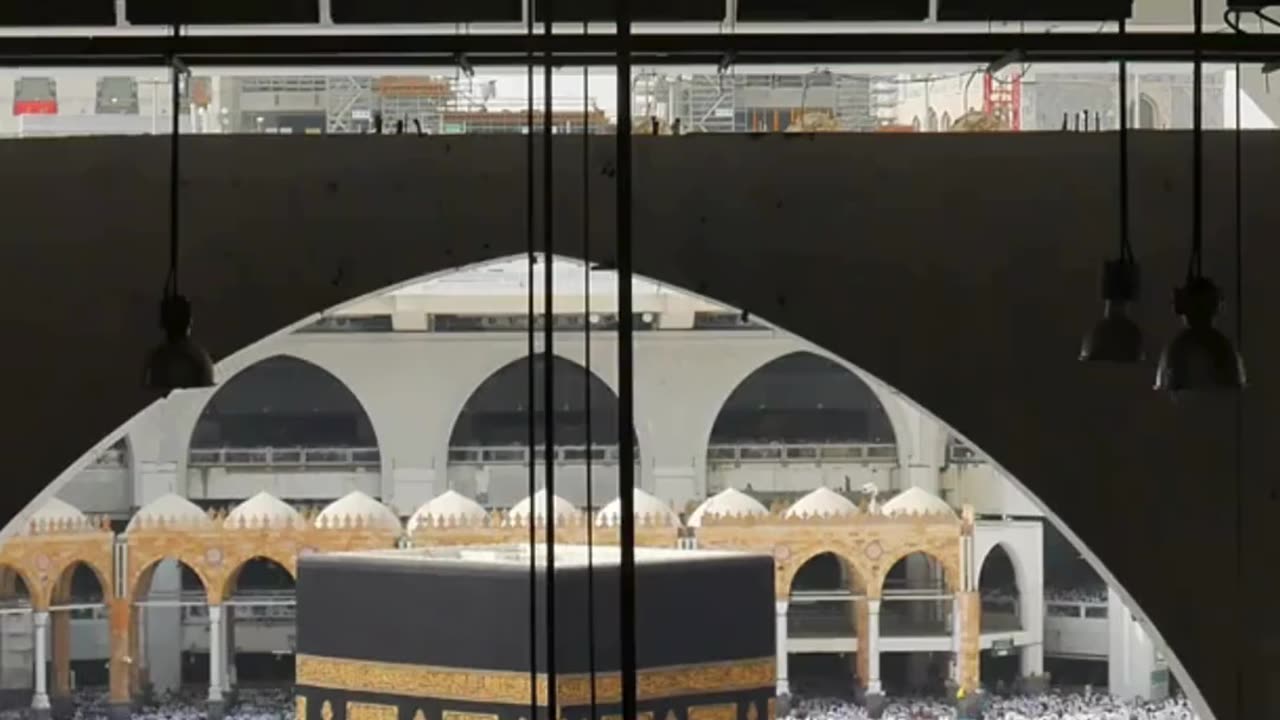 أسرار عمرة 2025 اللي محدش هيقولك عنها! هتخليك توفر آلاف الجنيهات وتتجنب الزحمة (متتندمش)