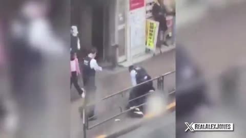 日本、路上から不法移民を排除