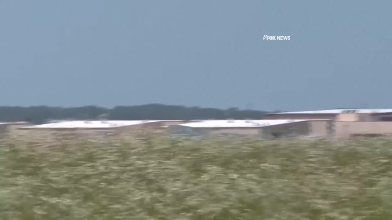 Dalin pamjet/ B-2 po kthehen në Bazën Ajrore Whiteman në Misuri