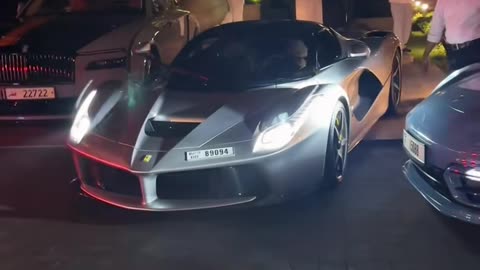🤯💨 Dubai Supercars: Ferrari & Bugatti Look Stunning! | LuxurySportsCars