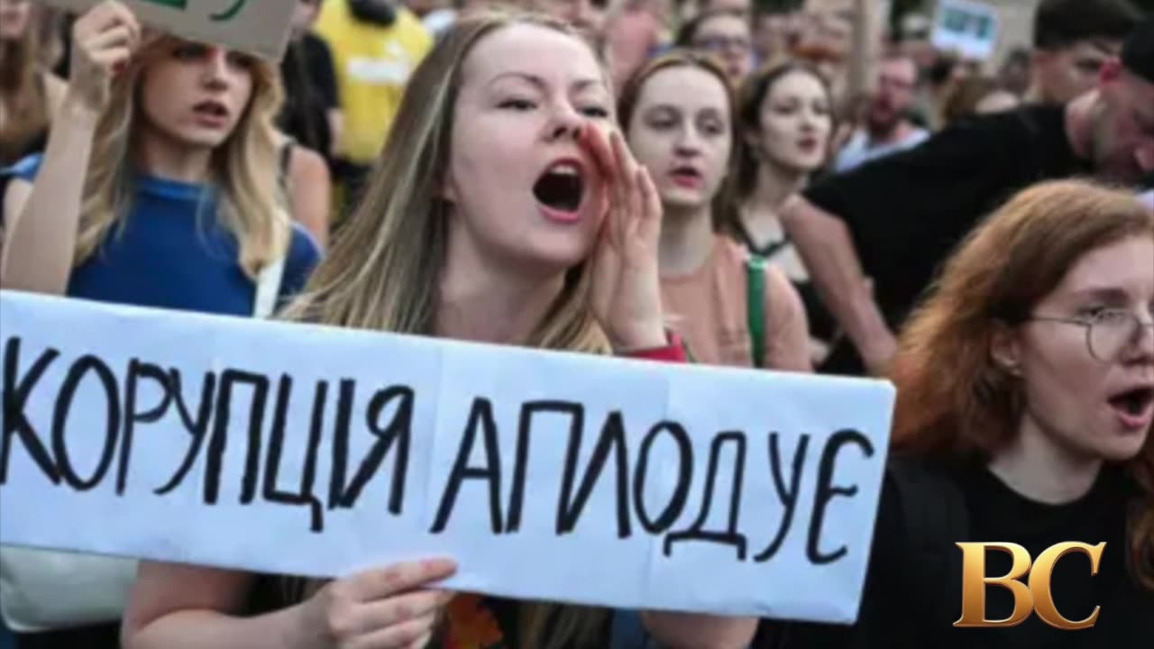 Protests in Ukraine as Zelensky signs bill targeting anti-corruption bodies