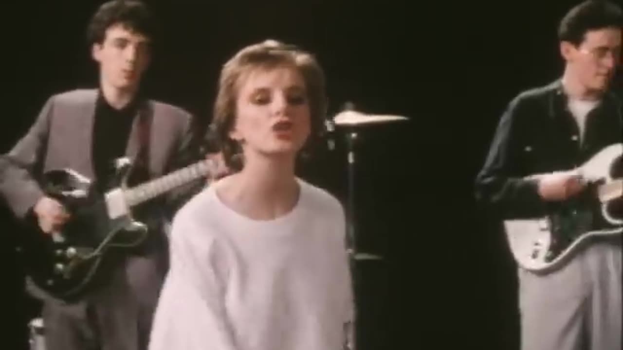 Altered Images - Don't Talk to Me About Love (Official Video) (480p)
