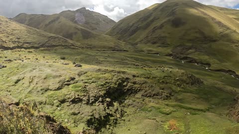Exploring the mountains around Pukaccacca #huancavelica