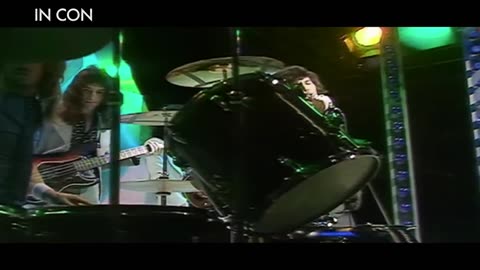 Queen - Killer Queen (Official Lyric Video)