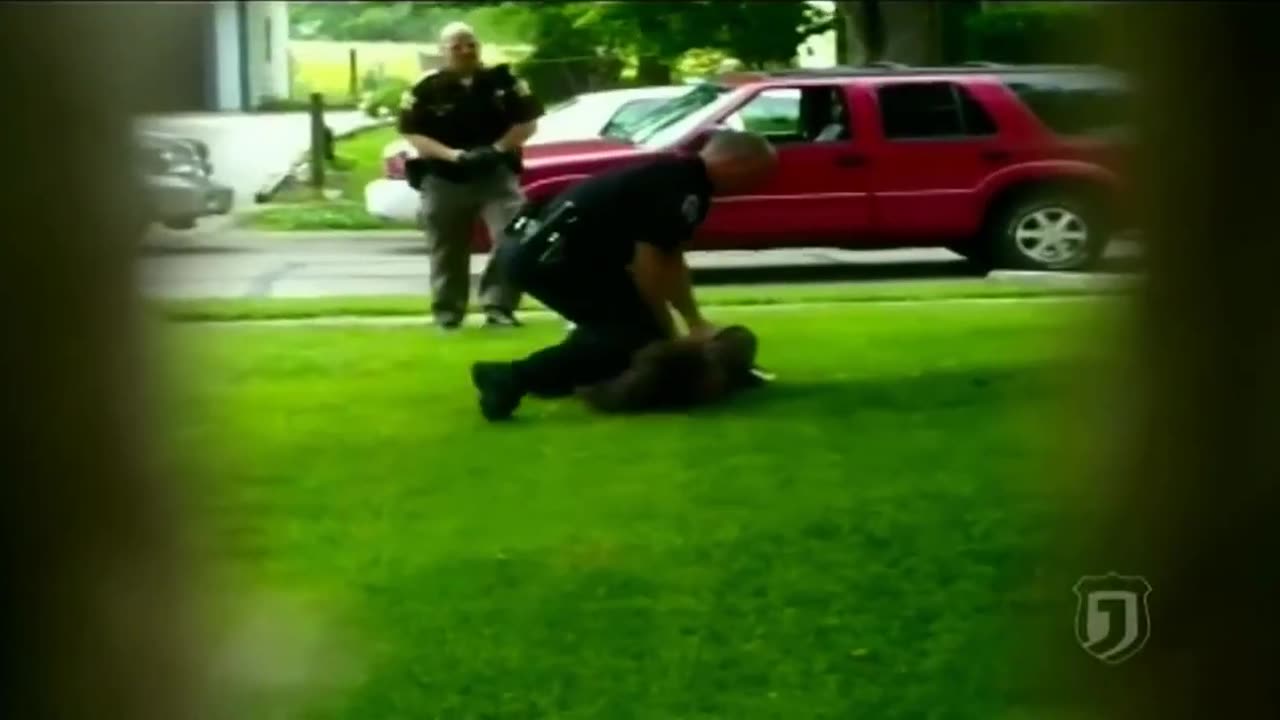 Most Shocking - S08E02 - Busted by the Badge
