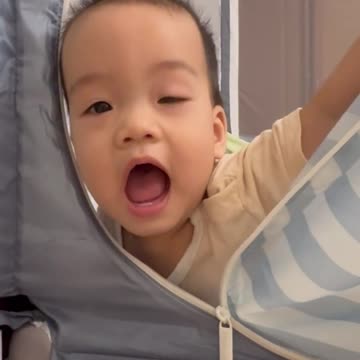 RỒNG CON_ Ú ÒA VỚI MẸ