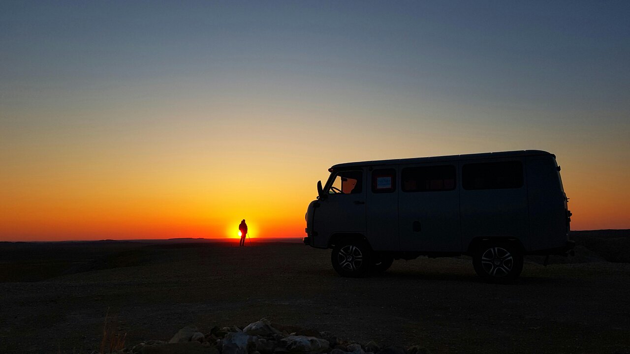 “60-Second Roof Tent Setup: TentBox Classic Turns Any Car Into a Fast Camping Machine 🚙⛺”