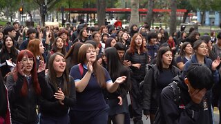 Estudiantes chilenos protestan por crisis en educación pública