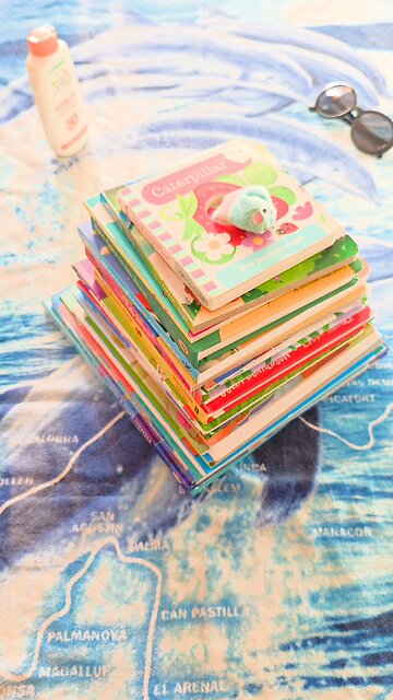 🎶 Can Your Kids Rap and Read at the Same Time? Try This Summer Book Song! #gitte #kidsbooks