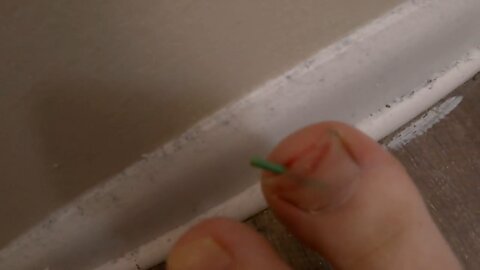 I Kicked The Wall - ManicWithAPlanic