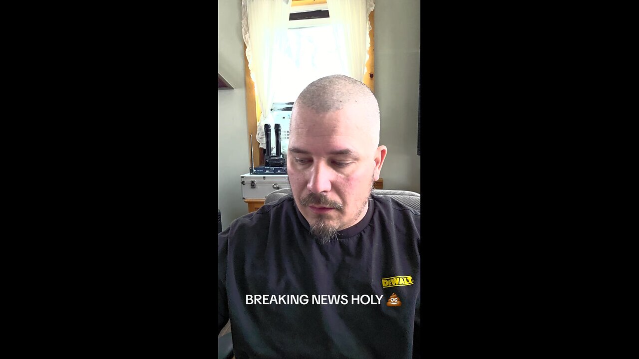 BREAKING NEWS HOLY 💩