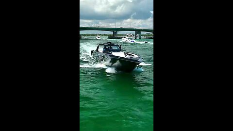 Boat 🚢 with exciting 2700 HP