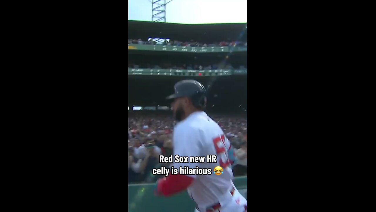 The Boston Red Sox have the newest home run celebration, and it’s a great one 🤣😂